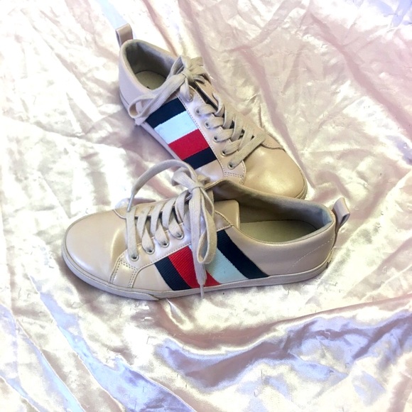 TOMMY HILFIGER - Picture 4 of 6